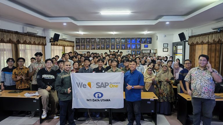 Bridging the Gap Between Theory and Practice: IDU Goes to Campus Universitas Airlangga